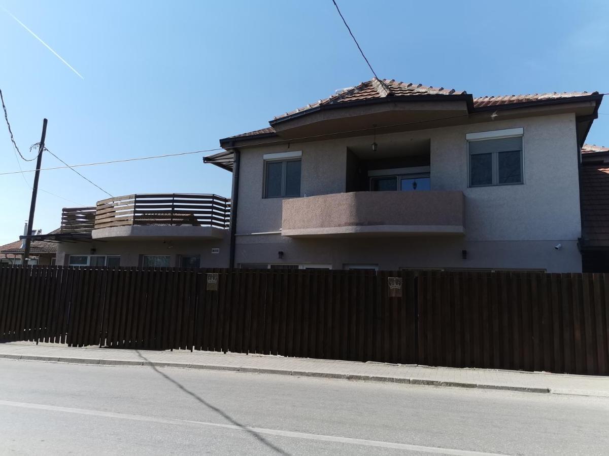Crown Apartments Σκόπια Εξωτερικό φωτογραφία