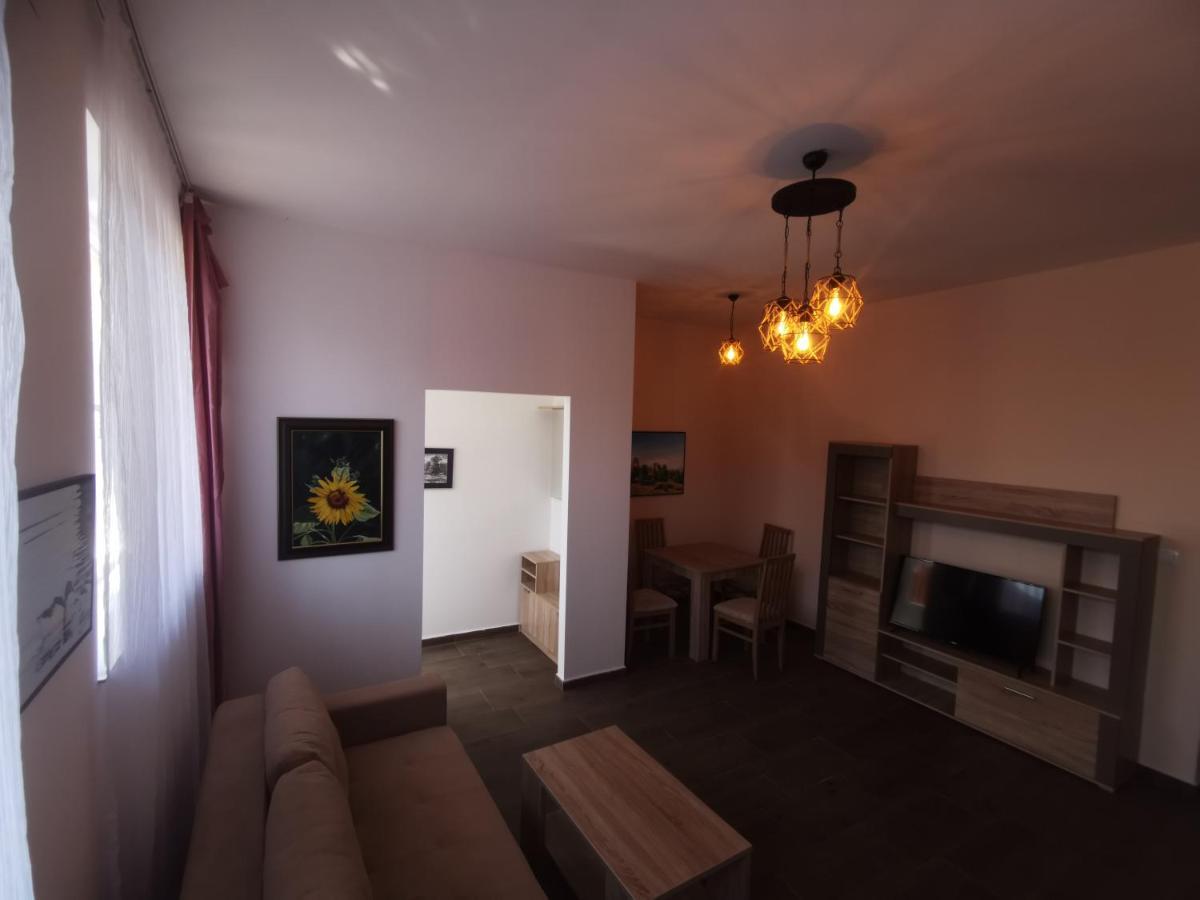 Crown Apartments Σκόπια Εξωτερικό φωτογραφία